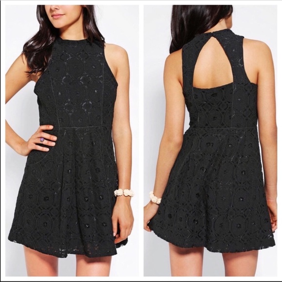 UO Kimchi Blue JACKIE HIGH-NECK LACE DRESS - Picture 1 of 9